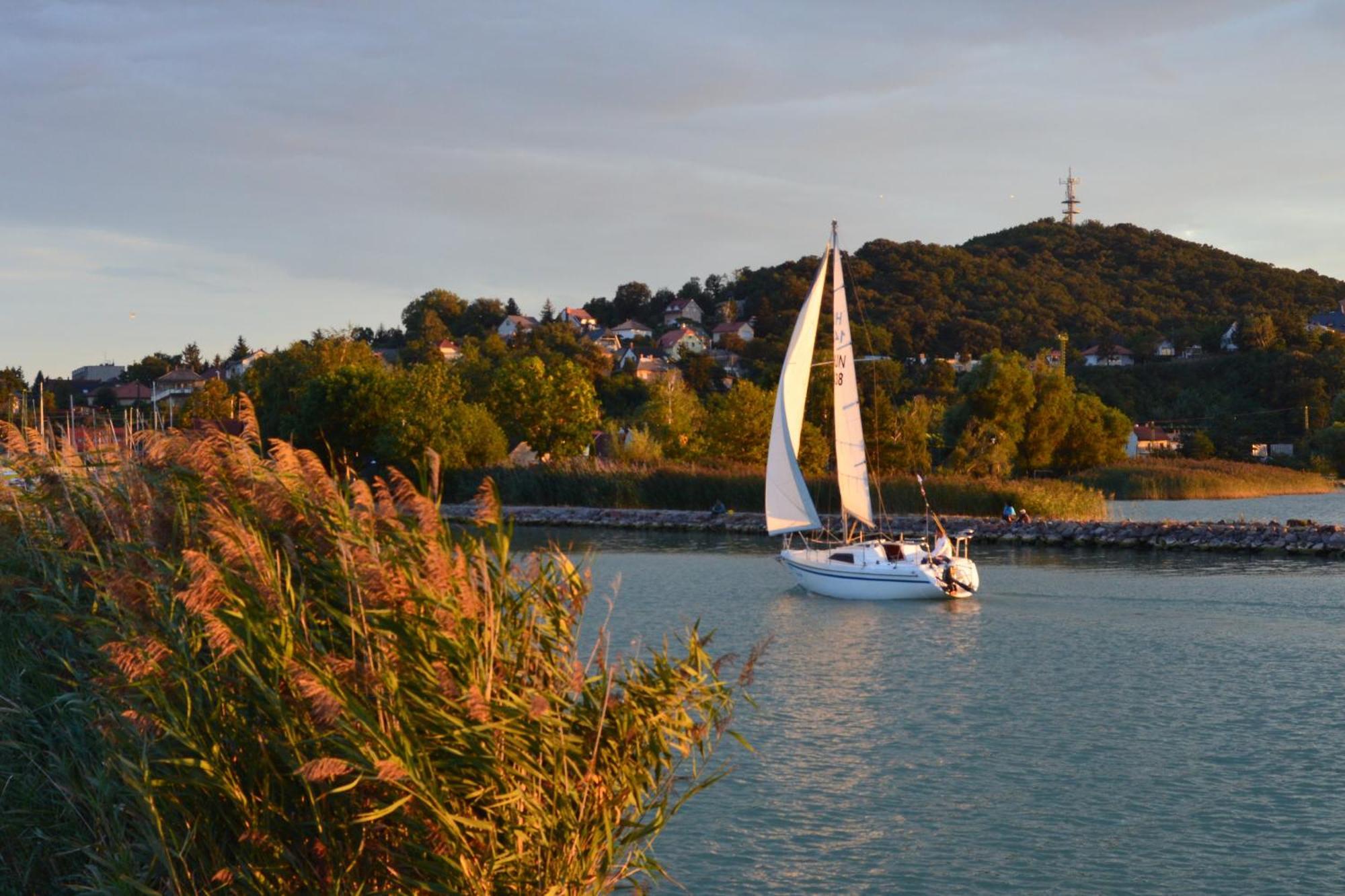 Balaton Hotel 3*